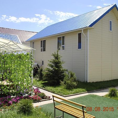 Dome Hotel Чолпон-Ата Екстериор снимка