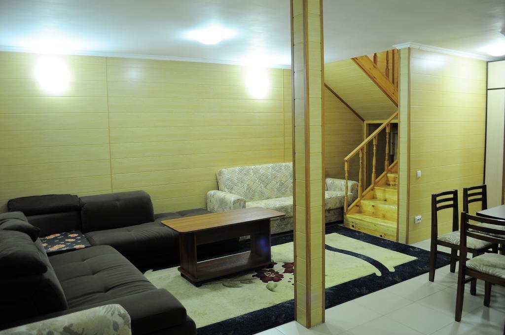 Dome Hotel Чолпон-Ата Екстериор снимка